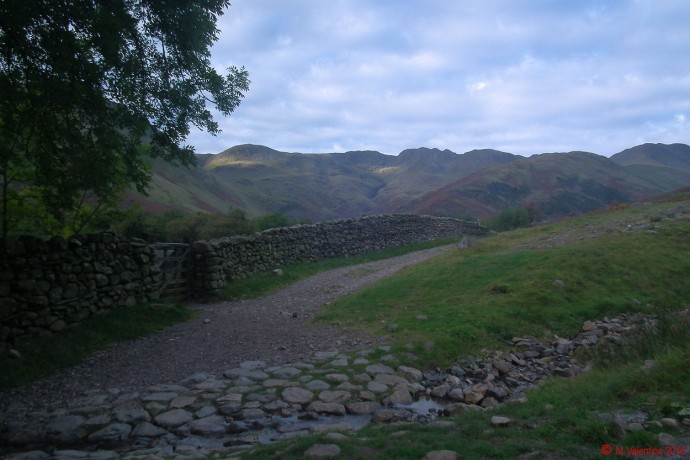 The start of the walk into Mickleden.